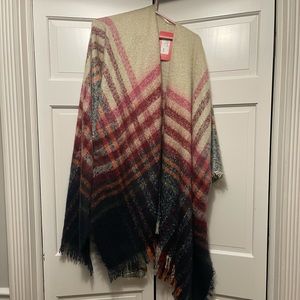 Evereve poncho / cape with arm holes NWT